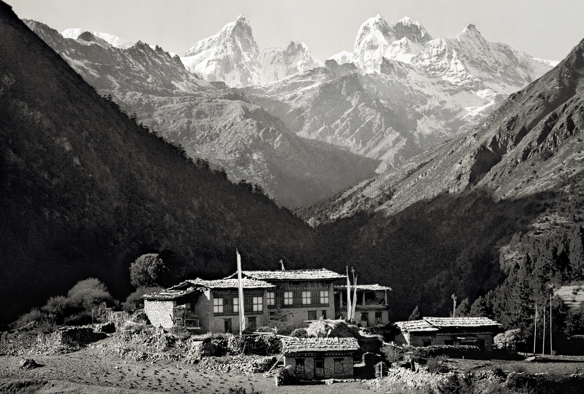 Gayza and Mount Kangzengla, 2004