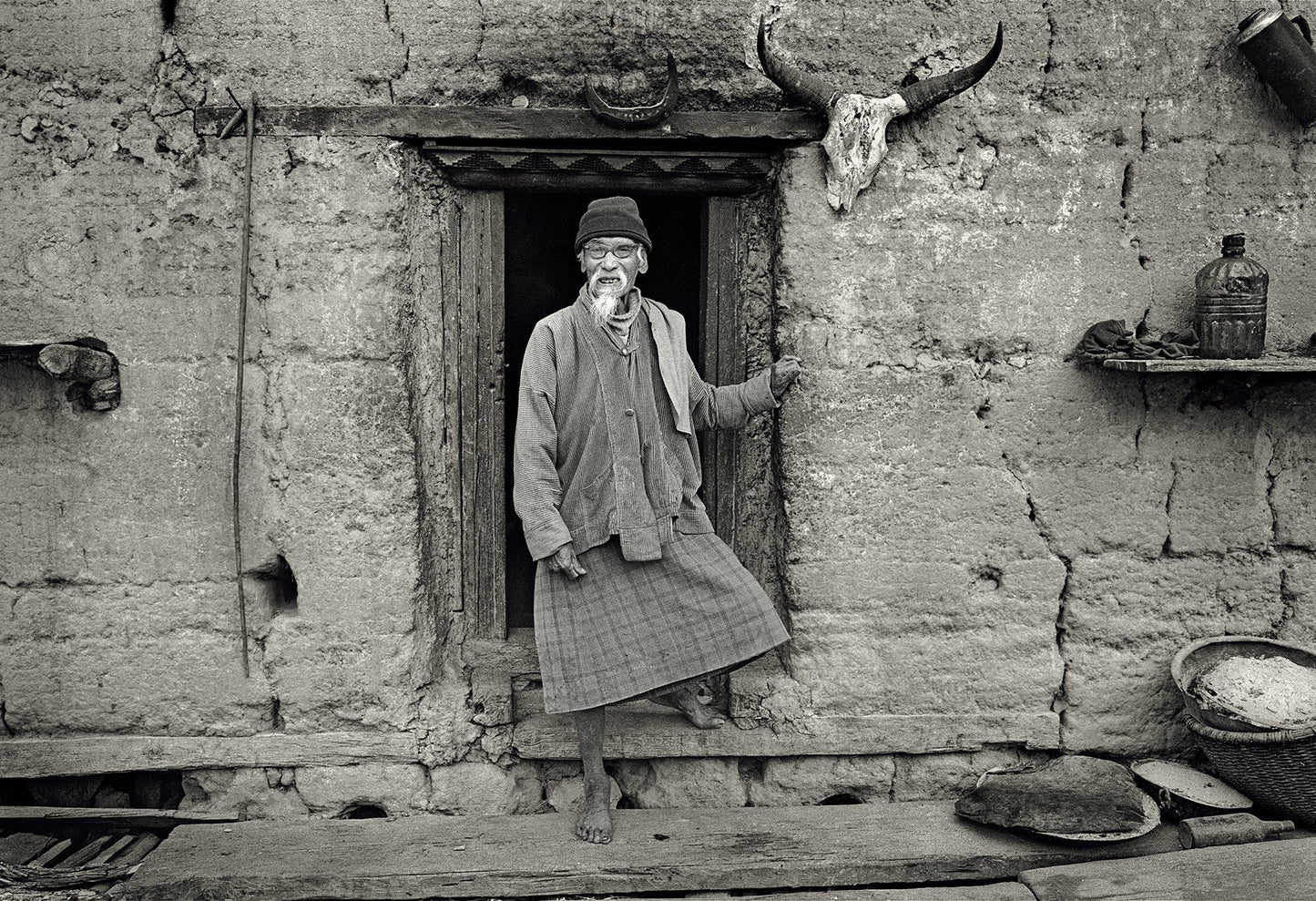 Agay Nakho on his porch, Pangsho 2004