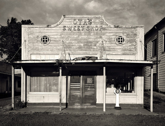 Ota's Sweet Shop, 1975