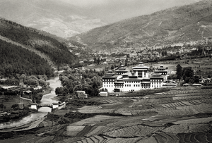 Wang River and Tashichho Dzong, 2002